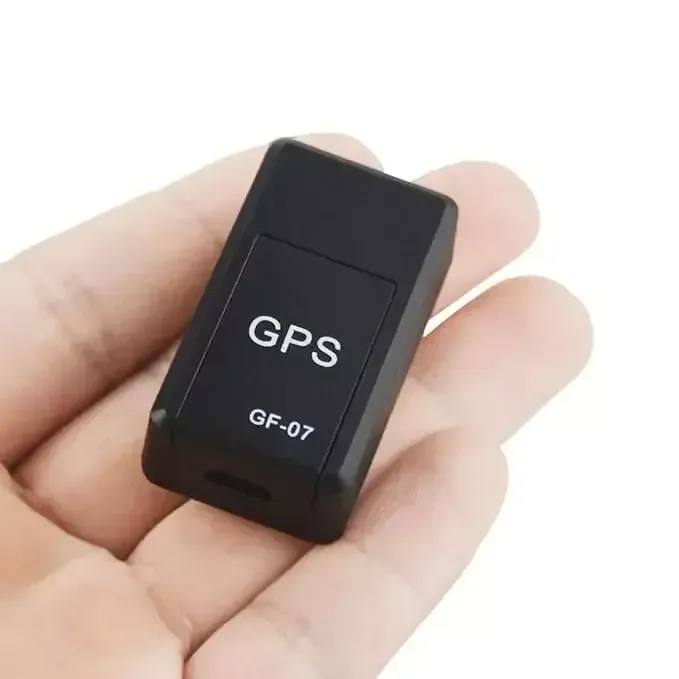 جهاز تتبع GF-07 GPS صغير مغناطيسي لتتبع السيارات والأشخاص مع تسجيل صوتي ومراقبة مباشرة